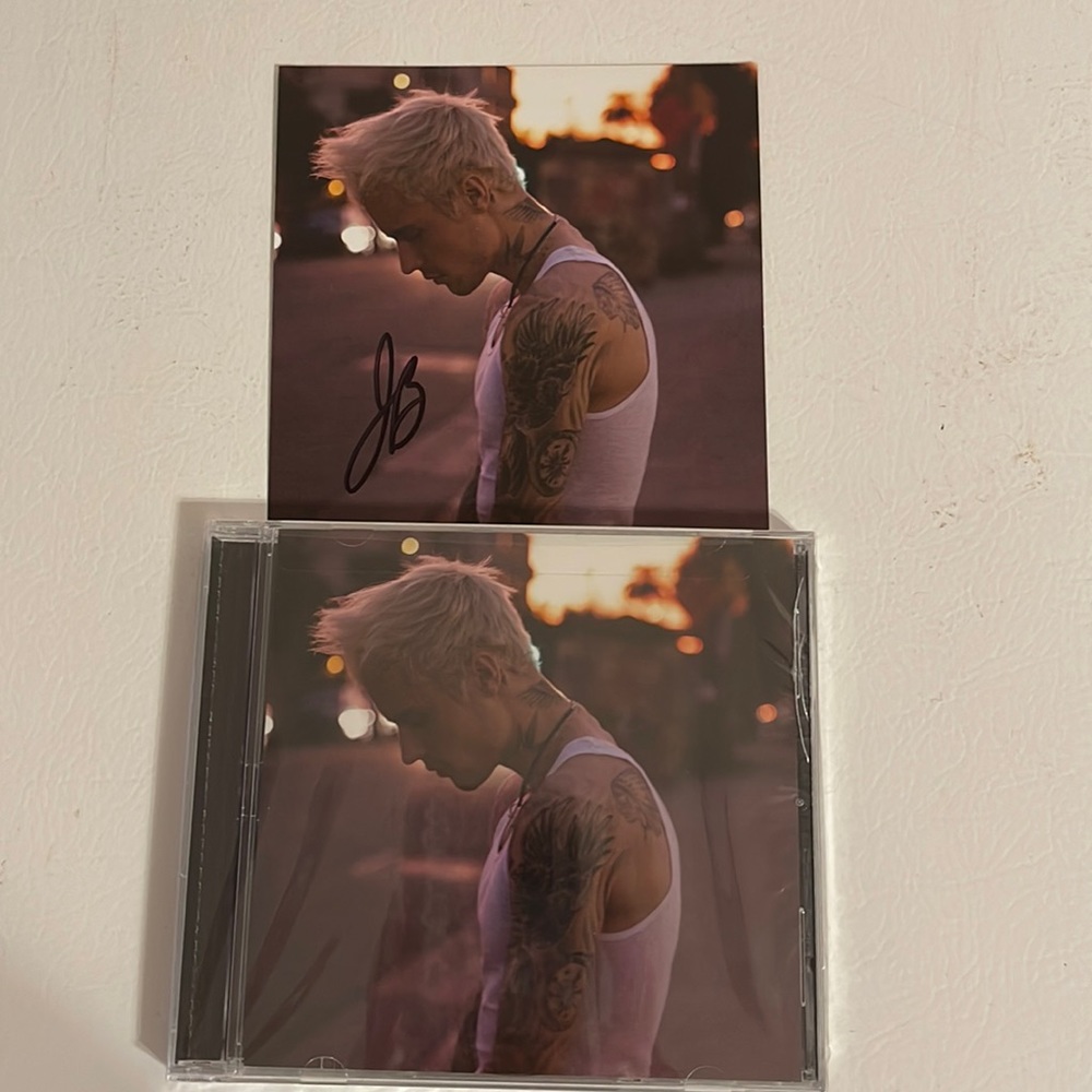 Signed Justin Bieber CD Yummy